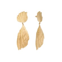 Drop shell earrings from the Maris collection