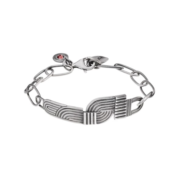 Silver bracelet on a chain with a red crystal from the Holos HOA48-1 ORSKA collection
