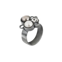 Artistic ring from the Soda collection