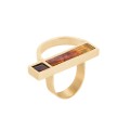 Geometric ring with amber and engraving of a mosquito from the Sello collection