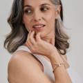 Podwójna bransoletka z kamieni naturalnych z zawieszkami w kształcie kwiatu brzozy BEA48-7 ORSKA
