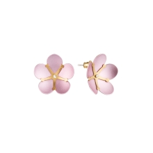 Pink cherry blossom-shaped earrings from the Plantis collection