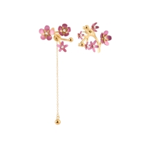 Asymmetrical earrings with cherry blossom flowers from the Plantis collection