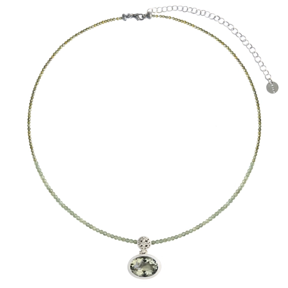 Short necklace with green natural stones and amethyst pendant from the Duo collection
