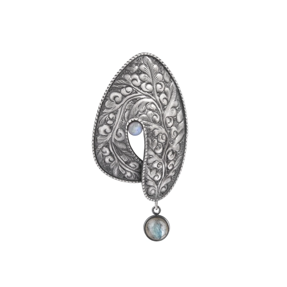 Hand-chased brooch with labradorites from the Nepal collection