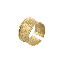 A wide, gold-plated wedding ring from the Nepal collection