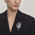 Graphite brooch with labradorite from the Nepal collection