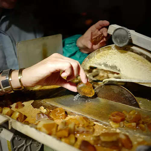 Amber polishing