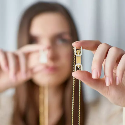 Robot shaped necklace by ORSKA jewelry