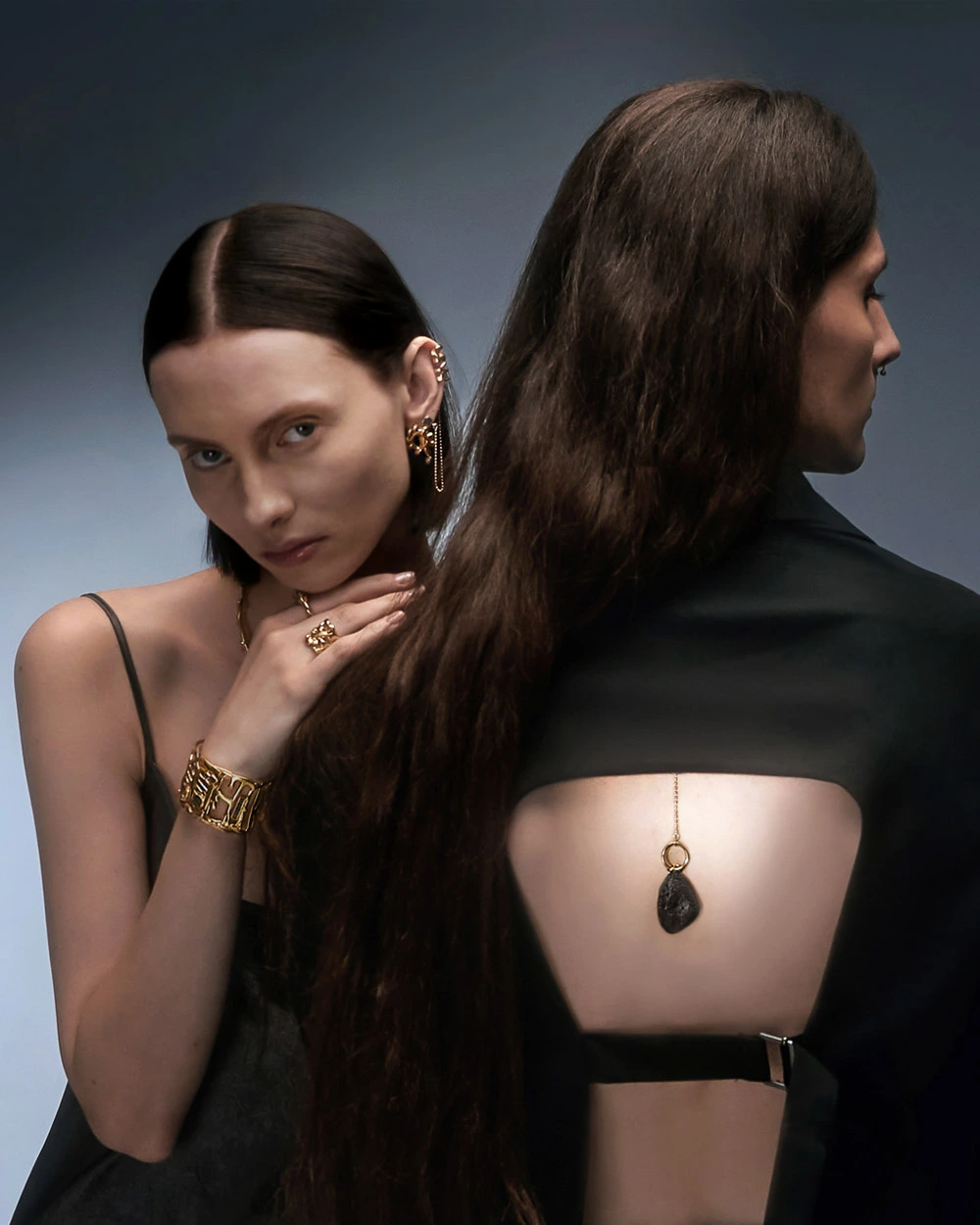 Jewelry with tectites