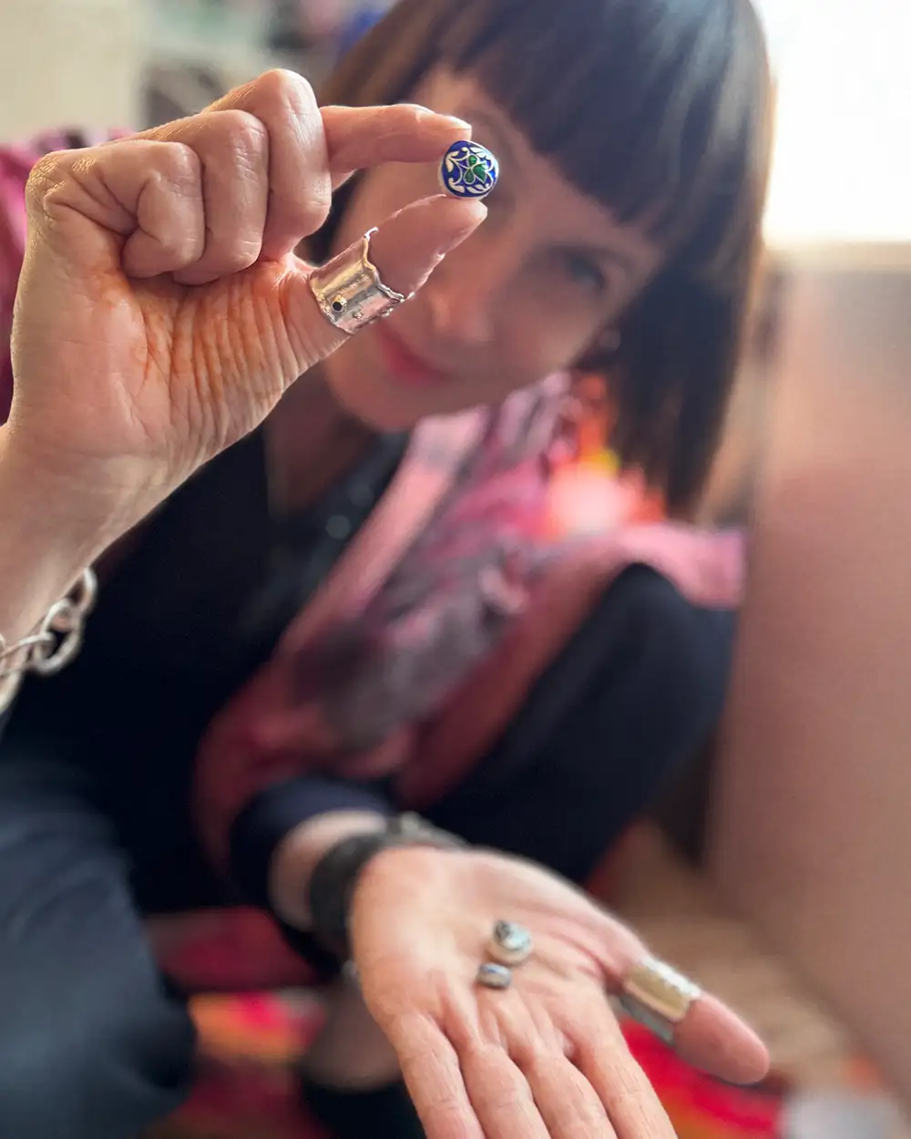 Anna Orska designing jewelry for the Minakari collection