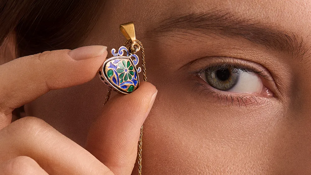 Silver necklace with blue and green enamel from the Minakari collection by ORSKA