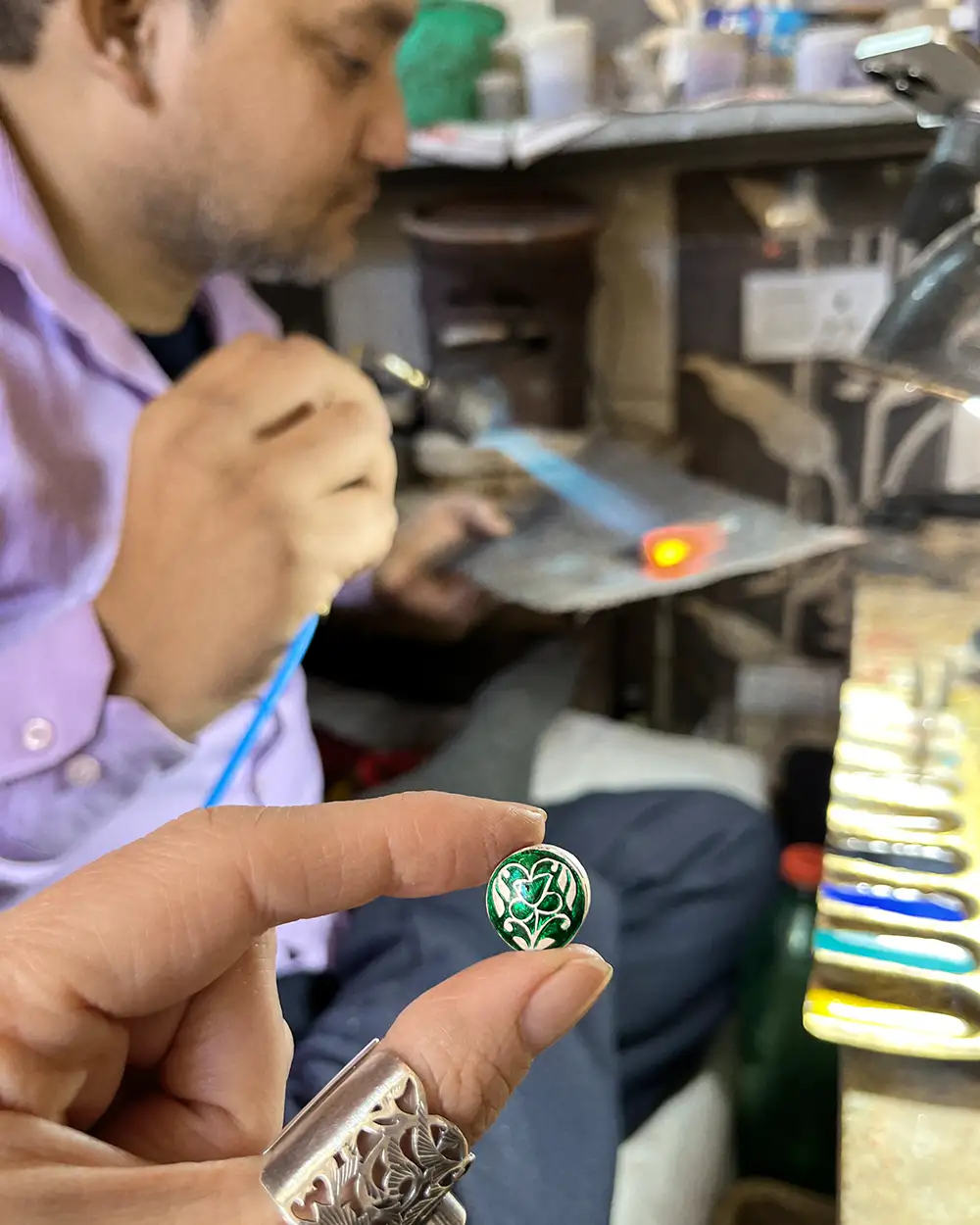 Minakari – Indian art of jewelry decoration