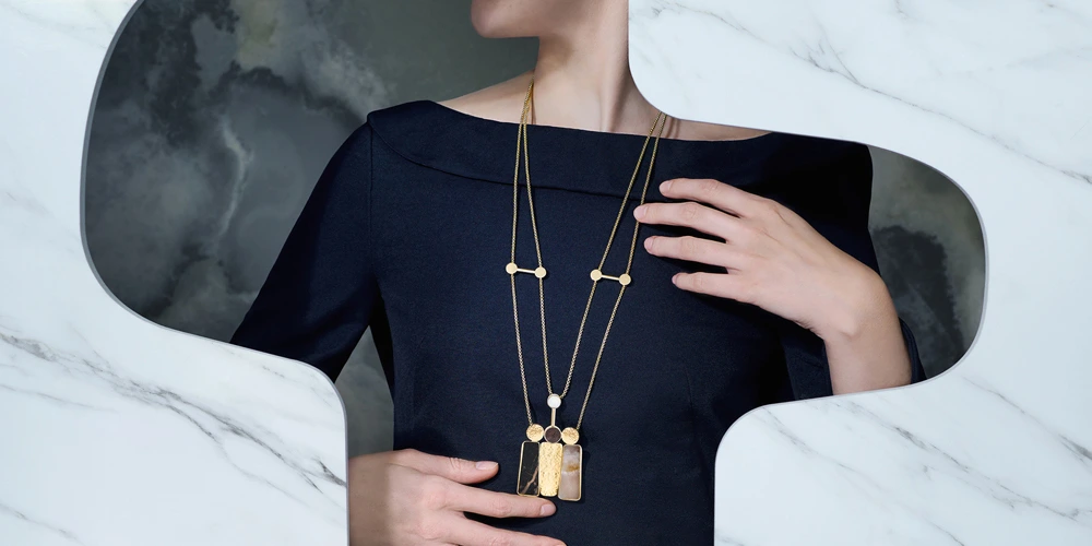 Goldplated necklace with ceramics from the Monumental collection by ORSKA