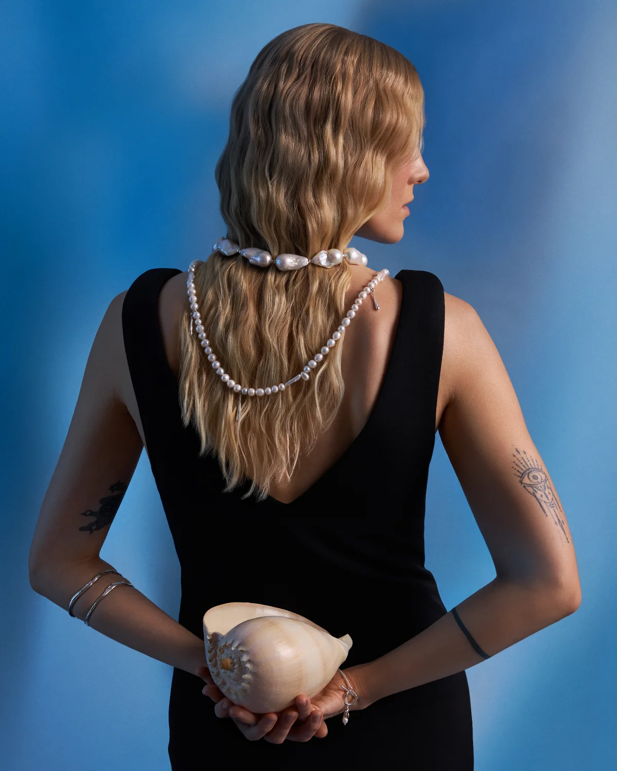 Silver necklaces with baroque pearls from the Perle collection